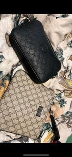 Gucci schoudertas 2 x, Sieraden, Tassen en Uiterlijk, Tassen | Schoudertassen, Ophalen of Verzenden, Zo goed als nieuw, Zwart