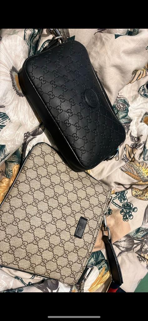 Gucci schoudertas 2 x, Sieraden, Tassen en Uiterlijk, Tassen | Schoudertassen, Zo goed als nieuw, Zwart, Ophalen of Verzenden