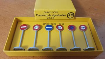 Dinky Toys metalen verkeersbordenset Nr. 40 vintage nieuw beschikbaar voor biedingen