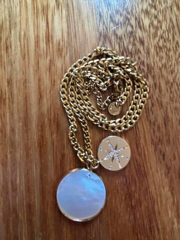 CHORANGE Cannes, ketting “MELODINE” met parelmoer beschikbaar voor biedingen