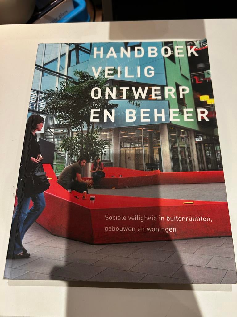 Handboek Veilig Ontwerp en Beheer, Ophalen of Verzenden, Zo goed als nieuw