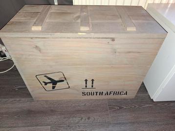 Speelgoedkist Houten Kist met Deksel beschikbaar voor biedingen