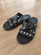VAS - Zwart leren slippers met studs - mt 36, Slippers, Zwart, Gedragen, Verzenden