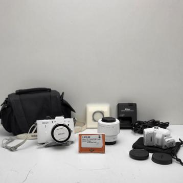 Nikon 1 V1 + Lens 10.30 + Lens 30-110 + Flitser beschikbaar voor biedingen