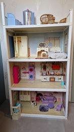 Barbiehuis met veel accessoires, Kinderen en Baby's, Speelgoed | Poppenhuizen, Ophalen of Verzenden, Gebruikt, Poppenhuis