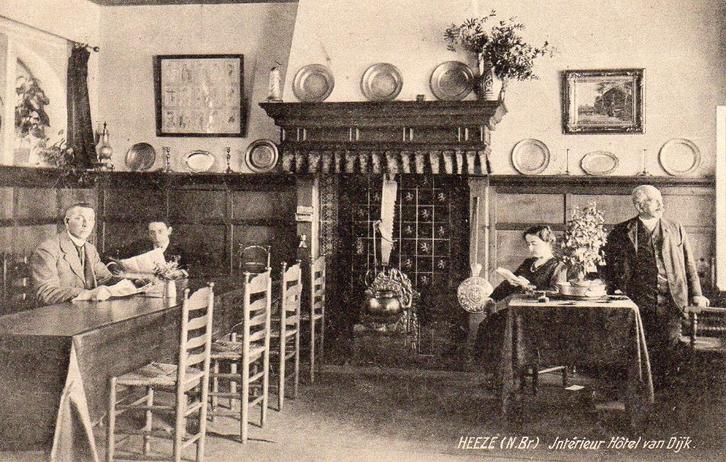 Heeze - Interieur klanten Hotel van Dijk - 1916, Verzamelen, Ansichtkaarten | Nederland, Gelopen, Noord-Brabant, Voor 1920, Ophalen of Verzenden