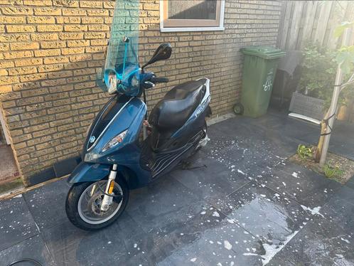 Piaggio new fly 2012 8566km, Fietsen en Brommers, Scooters | Overige merken, Gebruikt, Ophalen