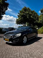 Volvo V60 Drive Start/stop 115pk 2013 Grijs, Voorwielaandrijving, 4 cilinders, 1435 kg, Bluetooth