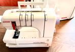 Janome Cover Pro 1000CP - keurig onderhouden, Hobby en Vrije tijd, Naaimachines en Toebehoren, Ophalen of Verzenden, Zo goed als nieuw