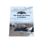 Boek Royal Airforce At Arnhem (Bevoorrading Slag om Arnhem), Ophalen of Verzenden, Boek of Tijdschrift