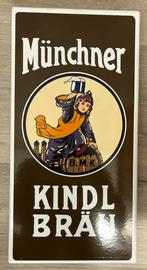 Emaille Bord Munchner Kindl Brau Bier Puntgaaf 45x 23 cm, Verzamelen, Merken en Reclamevoorwerpen, Ophalen of Verzenden, Gebruikt