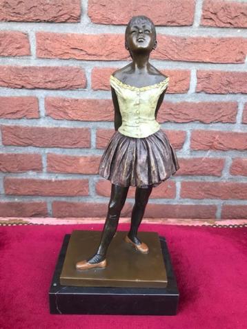 Weens brons: groot beeld, La danseuse de quatorze ans beschikbaar voor biedingen