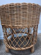 Rotan bijzettafel / plantentafel, Overige materialen, Rond, 55 tot 75 cm, Zo goed als nieuw