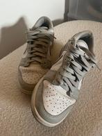 Nike dunk low grijs, Kleding | Heren, Schoenen, Overige kleuren, Overige typen, Nike, Ophalen of Verzenden