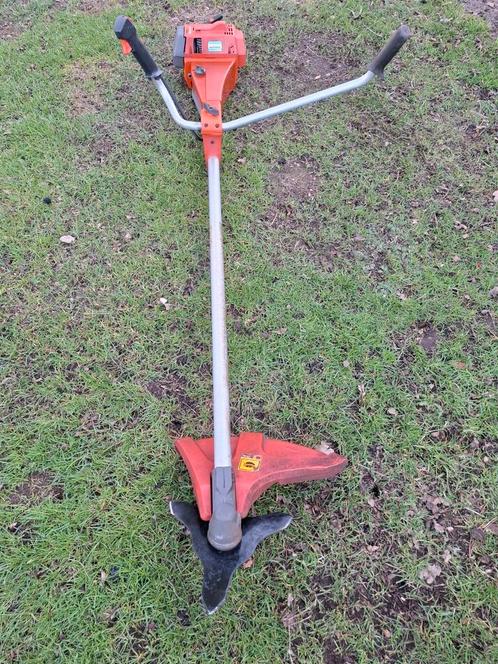 Husqvarna bosmaaier 240r, Tuin en Terras, Bosmaaiers, Gebruikt, Benzine, Ophalen
