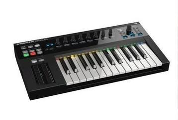 Komplete kontrol s25  beschikbaar voor biedingen