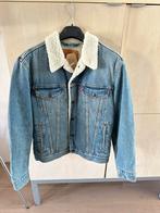 Levi's Spijkerjas, Sherpa Trucker, maat S, Blauw, Nieuw, Ophalen of Verzenden, Levi’s
