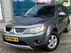 Mitsubishi Outlander 2.4 Inspire 2WD Special Edition TREKHAA, Auto's, Mitsubishi, Voorwielaandrijving, Metallic lak, Stof, Zwart