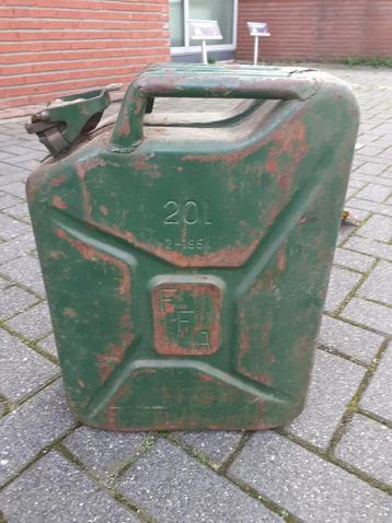 Jerrycan leger landmacht 20 liter beschikbaar voor biedingen