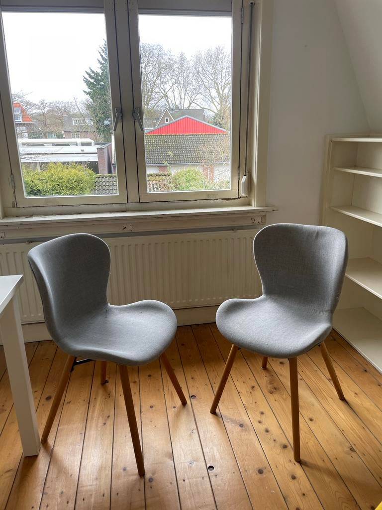 Set van 2 grijze kuipstoelen, Huis en Inrichting, Stoelen, Ophalen, Twee, Zo goed als nieuw, Grijs