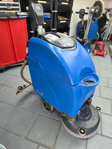 Numatic ttb3450-100 schrobzuigmachine  beschikbaar voor biedingen