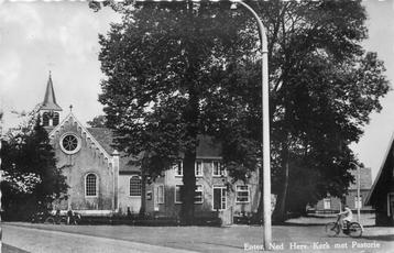 (304-250-001) Enter Ned. Herv. Kerk met Pastorie beschikbaar voor biedingen