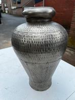 Grote metalen vaas, Overige materialen, Overige kleuren, Ophalen of Verzenden, Zo goed als nieuw