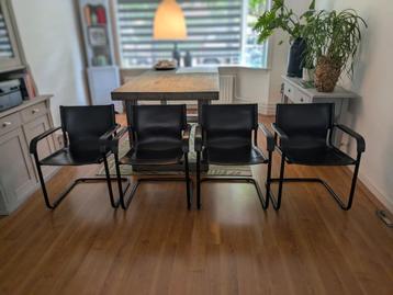 Set eetkamerstoelen zwart leer, staal, design beschikbaar voor biedingen