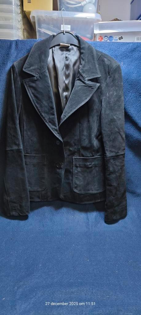 Vintage Suède blazer / jasje middenbruin (mt 42), Kleding | Dames, Jasjes, Kostuums en Pakken, Zo goed als nieuw, Maat 42/44 (L)