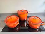 Drie oude beschadigde geëmailleerde grote oranje pannen,, Huis en Inrichting, Keuken | Potten en Pannen, Ophalen, Gebruikt, Overige materialen