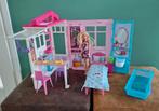 Barbie mobiel poppenhuis, met heel veel accessoires!, Ophalen of Verzenden, Zo goed als nieuw, Poppenhuis