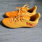 Kastopruiming: Kipsta voetbalschoenen - Maat 44, Ophalen of Verzenden, Schoenen