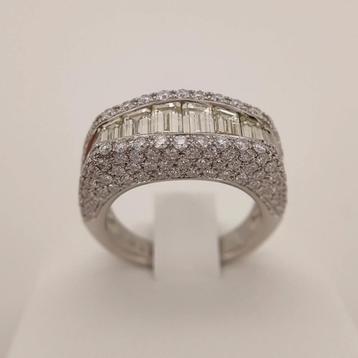 3.35ct PT900 Ring beschikbaar voor biedingen