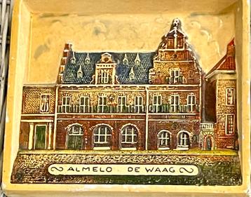 Antieke Wandtegel Almelo de Waag beschikbaar voor biedingen