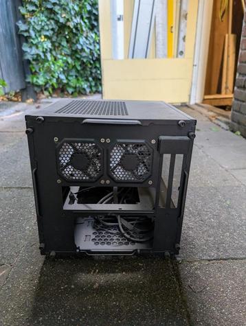 Thermaltake Core V1 beschikbaar voor biedingen