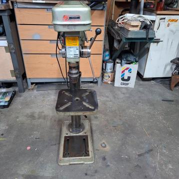 Huvema kolomboormachine  beschikbaar voor biedingen