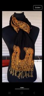 Handmade shawl, Ophalen of Verzenden, Zo goed als nieuw, Maat 46/48 (XL) of groter, Sjaal