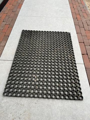 Rubber Ringmat - Anti-slip Deurmat / Werkplaatsmat beschikbaar voor biedingen