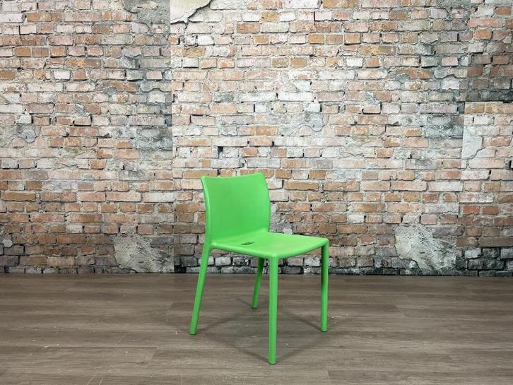 Magis Air Chair groen bij TheReSales, Huis en Inrichting, Stoelen, Gebruikt, Eén, Kunststof, Metaal, Overige kleuren, Ophalen of Verzenden