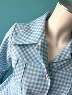 Vintage jaren 70 blouse lichtblauw/wit geblokt maat 38, Maat 38/40 (M), Vintage, Gedragen, Verzenden
