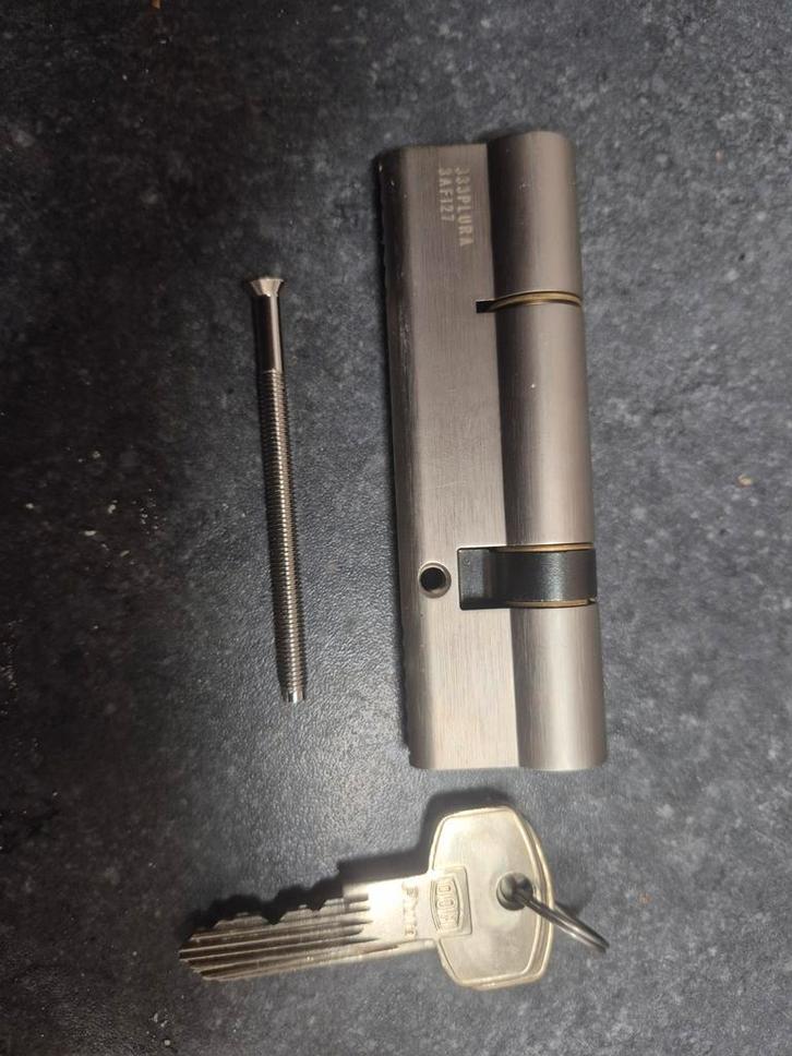 DOM Plura 333 cilinderslot set SKG 3 gelijksluitend, Doe-het-zelf en Verbouw, Hang- en Sluitwerk, Nieuw, Slot, Overige materialen