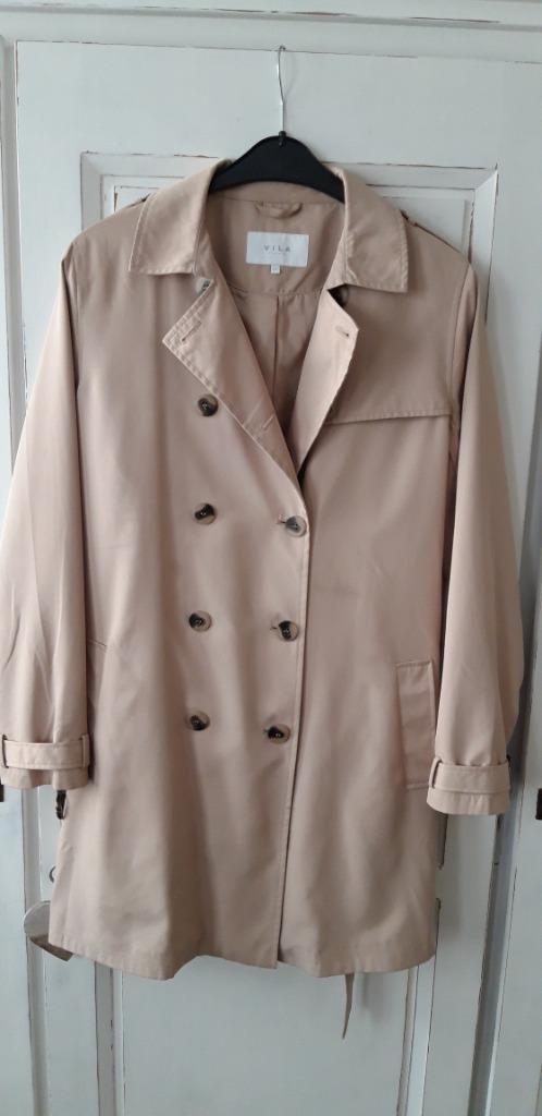 "Zeer mooie Trenchcoat" (Vila) / Nieuwstaat!, Kleding | Dames, Jassen | Zomer, Zo goed als nieuw, Maat 42/44 (L), Beige, Ophalen of Verzenden