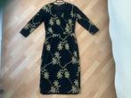 King Louie jurk XS, zwart met goud, KERST., Kleding | Dames, Jurken, Zwart, Ophalen of Verzenden, Zo goed als nieuw, Knielengte