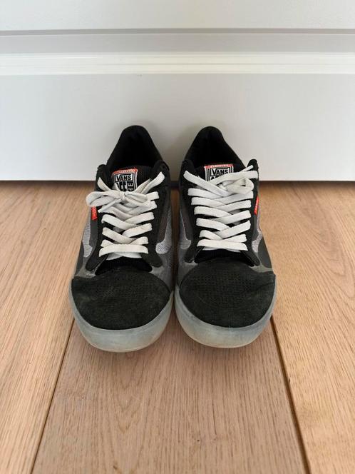 Vans Ultimate Waffle 41, Kleding | Heren, Schoenen, Zo goed als nieuw, Sneakers of Gympen, Zwart, Ophalen of Verzenden