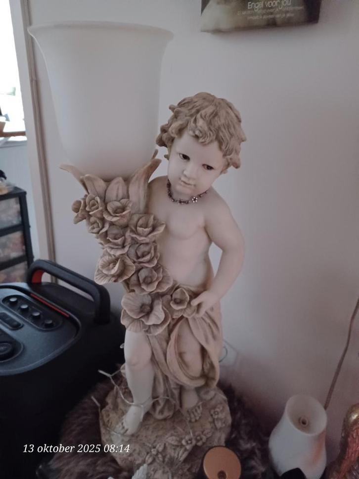 Engel lamp 66 cm hoog 60€, Huis en Inrichting, Lampen | Tafellampen, Zo goed als nieuw, 50 tot 75 cm, Ophalen