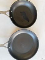 DEFECT Le Creuset 24 en 28 cm koekepannen set. Les Forges, Gebruikt, Pannenset, Ophalen of Verzenden, Rvs
