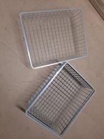 Ikea manden, Ophalen