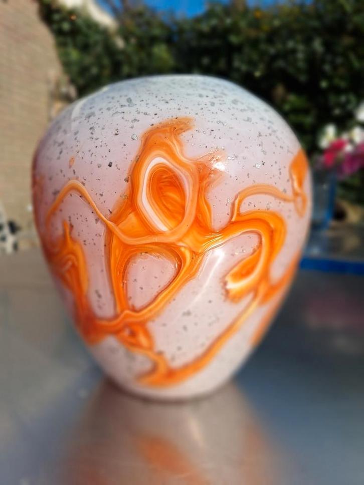 Mondgeblazen vaas,kwaliteit,apart! Dalen,Drenthe, Huis en Inrichting, Woonaccessoires | Vazen, Zo goed als nieuw, Minder dan 50 cm