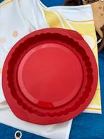 Tupperware vlaaivorm bakvorm siliconen., Ophalen of Verzenden, Nieuw, Rood, Overige typen