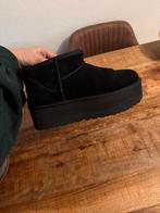 Zwarte Uggs Platform - Maat 42, Kleding | Dames, Schoenen, Ophalen of Verzenden, Zo goed als nieuw, Zwart, Lage of Enkellaarzen